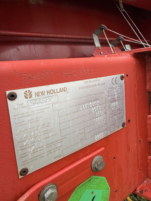 Presa de Balotat New Holland 544 (KRONE,GALLIGANI,CLAAS)