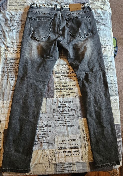 Дънки мъжки запазени