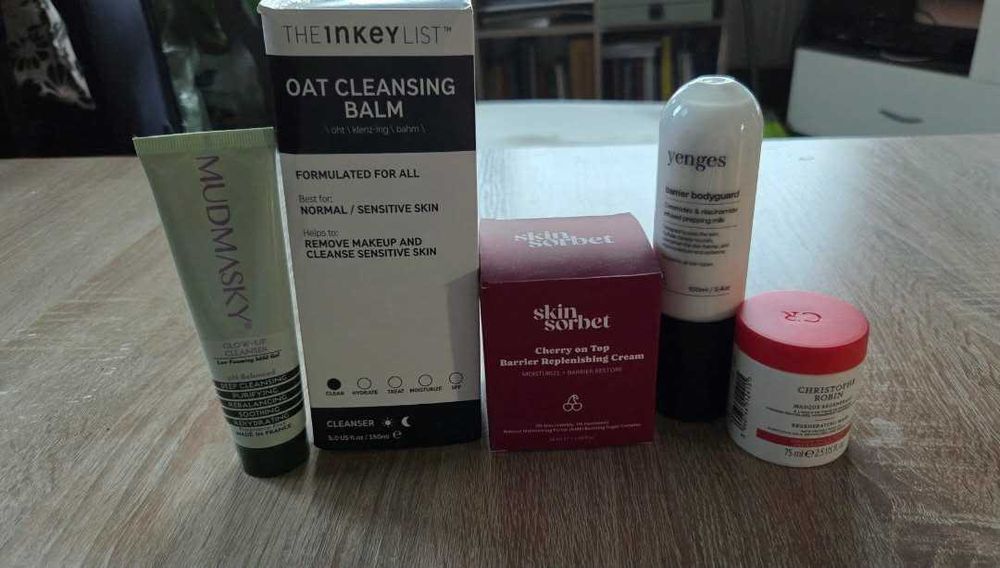 Козметика от кутии на Bellebox- във фабричен вид са, както са получени от кутията