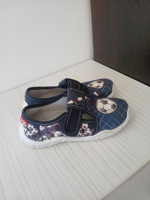 Пантофи 30 номер