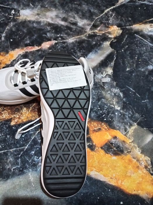 Adidas кроссовки