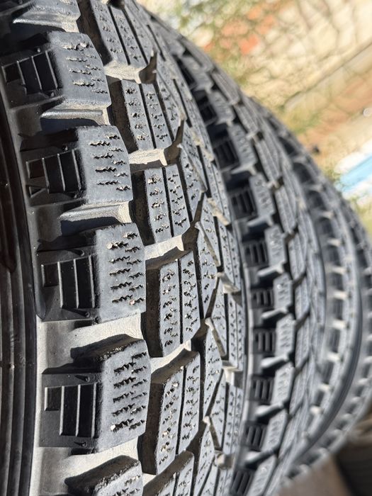 Зимние шины Maxxis 235/60/18