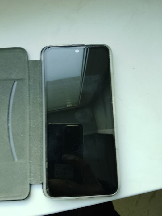 Продам телефон редми