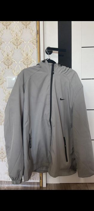 Продам ветровка найк(Nike)