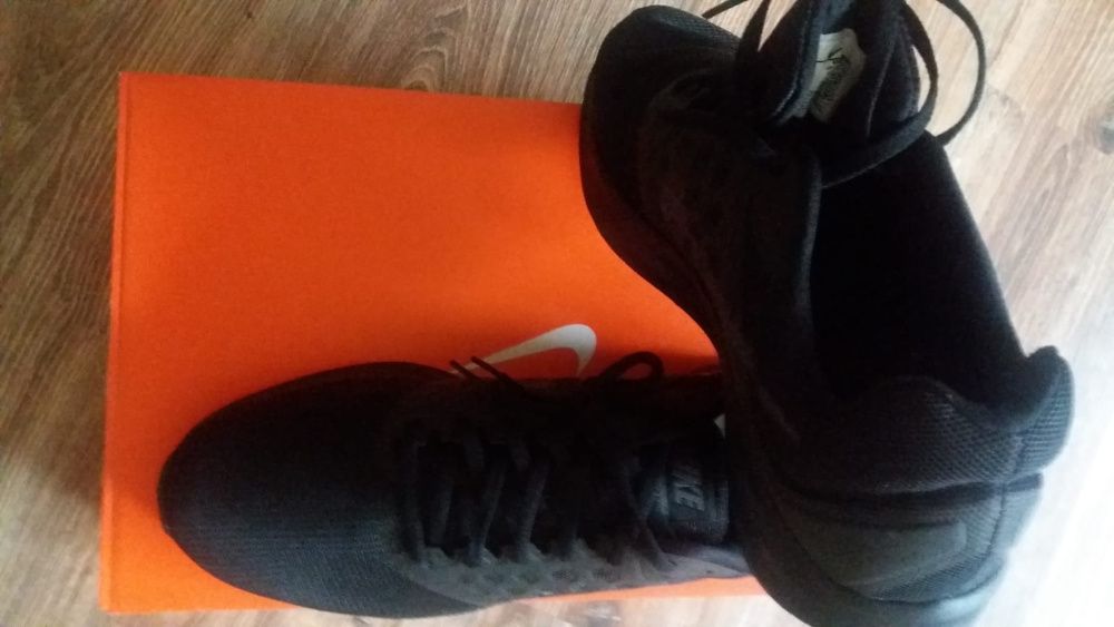 adidas Nike nou  marimea  45