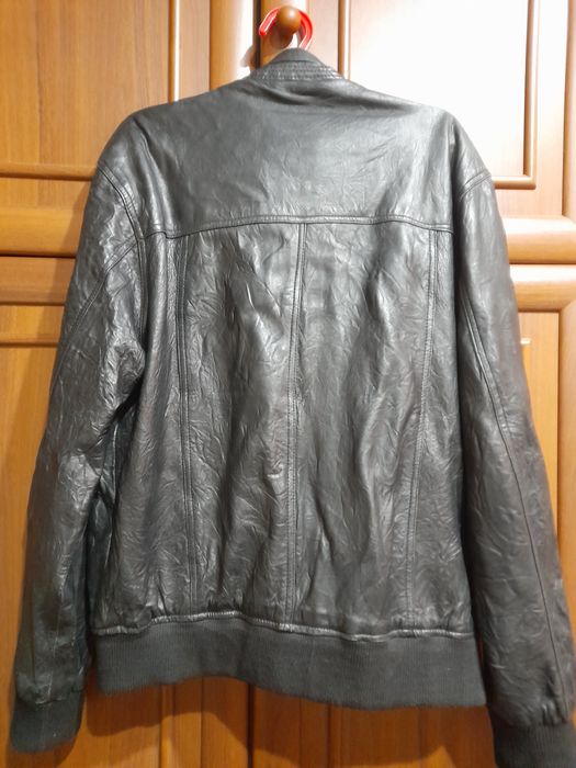 Кожаная куртка.Привозная.
