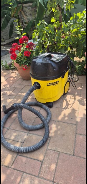 Aspirator Karcher construcții, ateliere etc