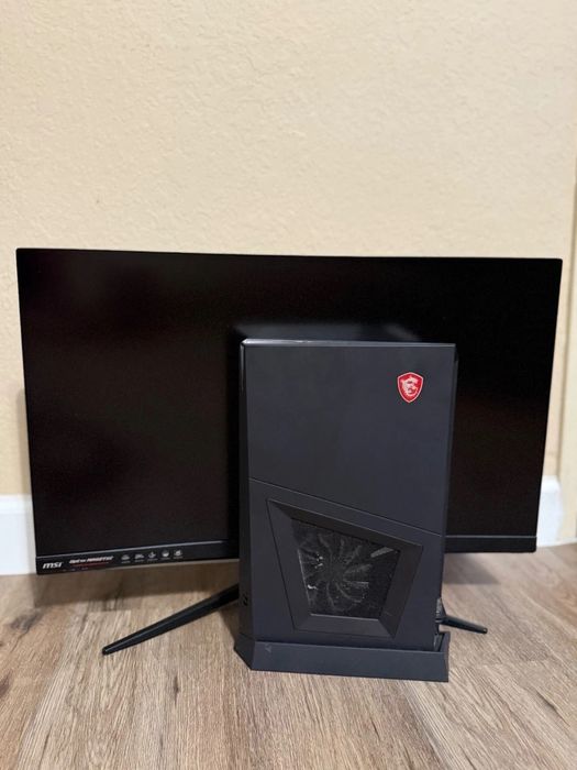 MSI gaming monitor si pc set