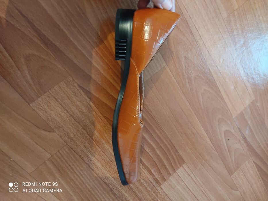 Продам туфли 36-37 размер