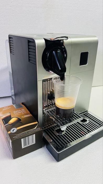 Aparat cafea Delonghi Nespresso
