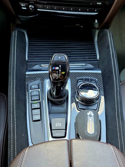 BMW X5 M50d F15 2017 B&O SoftClose CarPlay 21" panoramic full