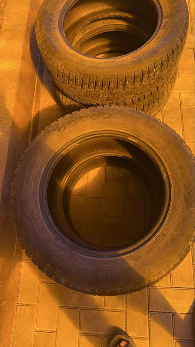 Соочно продам шины 205/65/16