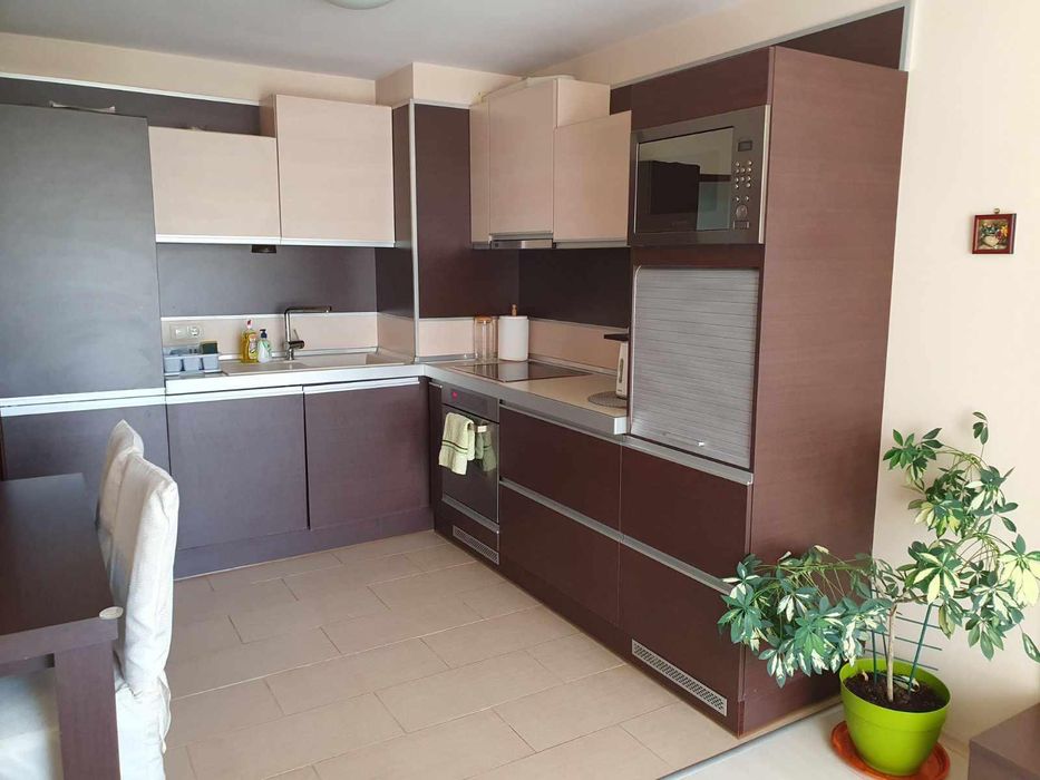 Двустаен апартамент, под наем, Окръжна болница