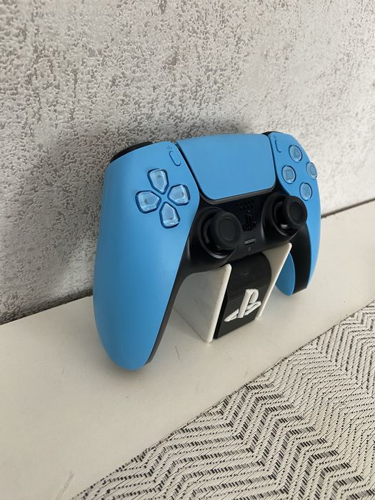 Конзола PlayStation 5 Disc Edition + FIFA 20
