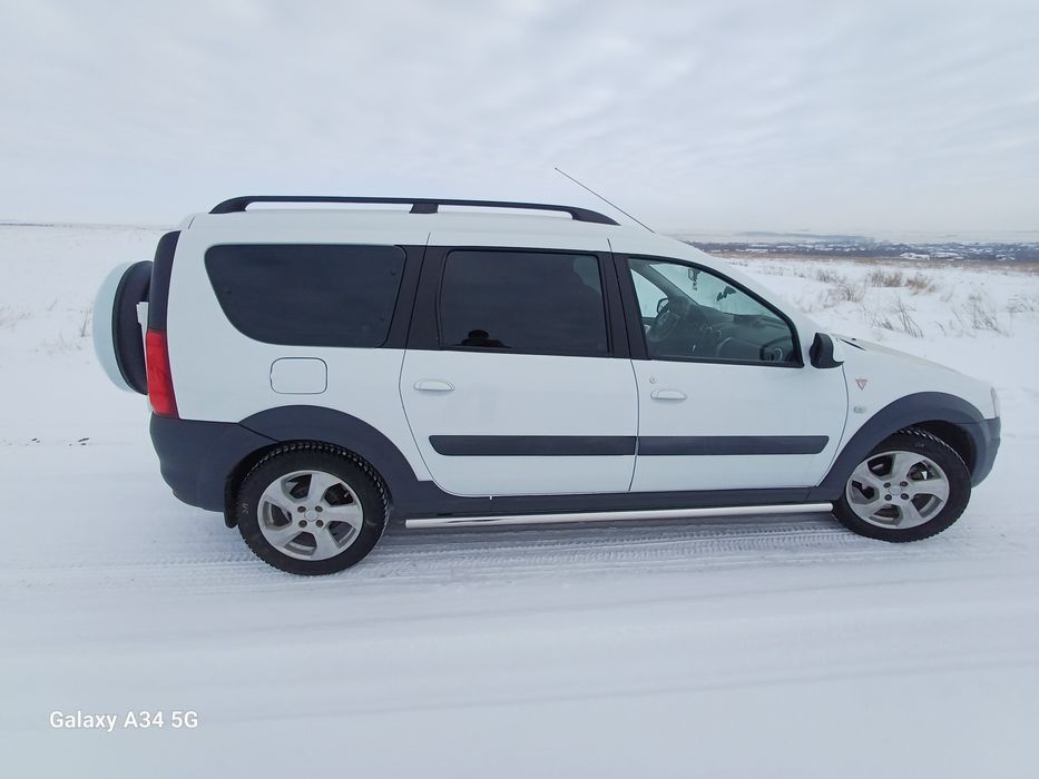 Продам ларгус крос 2017г