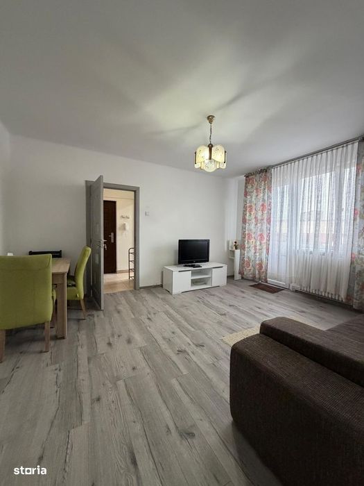Apartament cu 2 camere I Semidecomandat I Parcare I Piata Mihai Viteaz