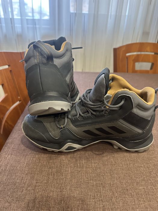 Маратонки Adidas Terex