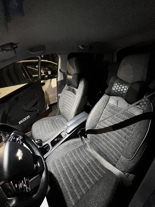 Spark 2012 yil sotiladi srochno