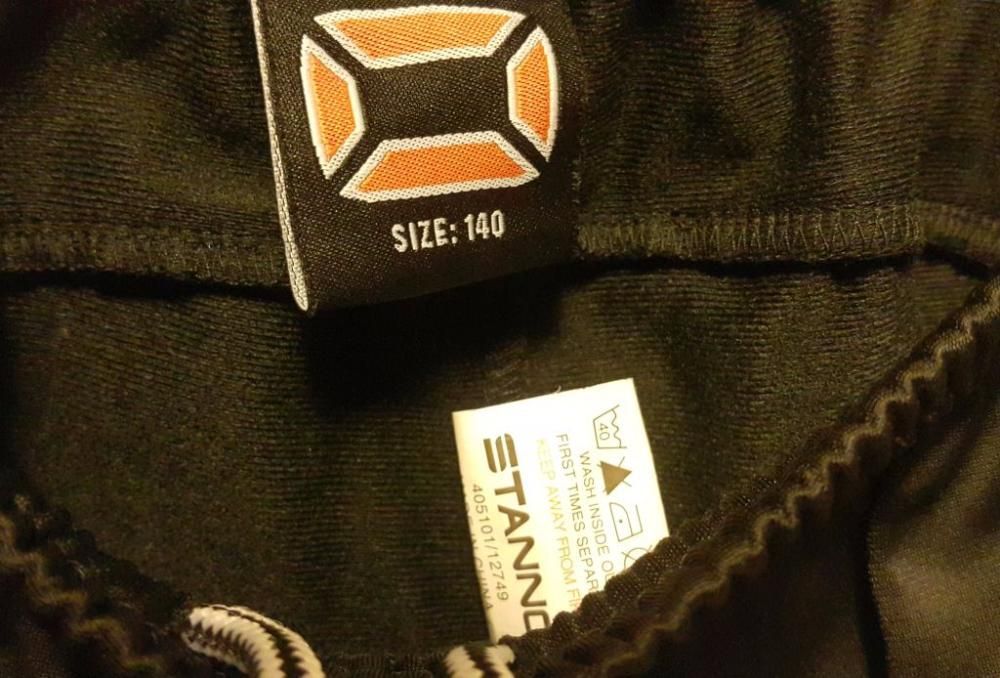 Pantaloni sport copii 8-10ani marimea 140