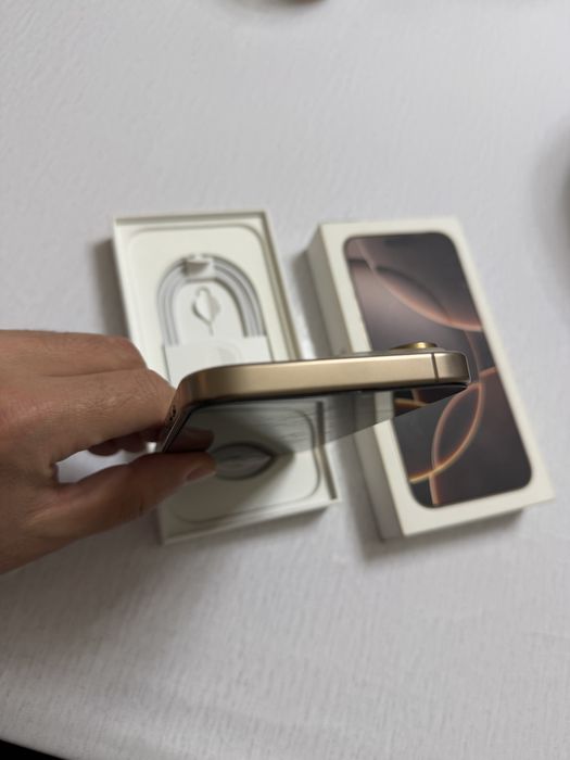 Срочно 16Pro max 256G EAC оригинал 100% GOLD