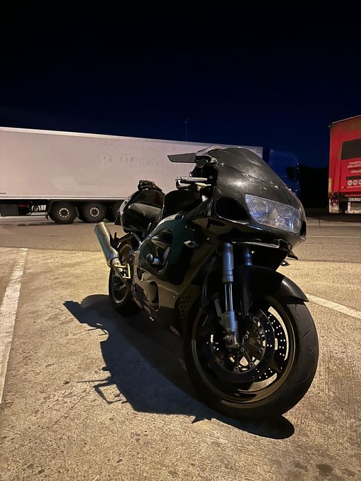 Suzuki gsxr 750cc SRAD