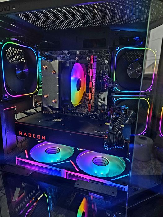 Unitate PC Gaming RYZEN 5 5500 video 8GB RX VEGA 64 16GB RAM SSD