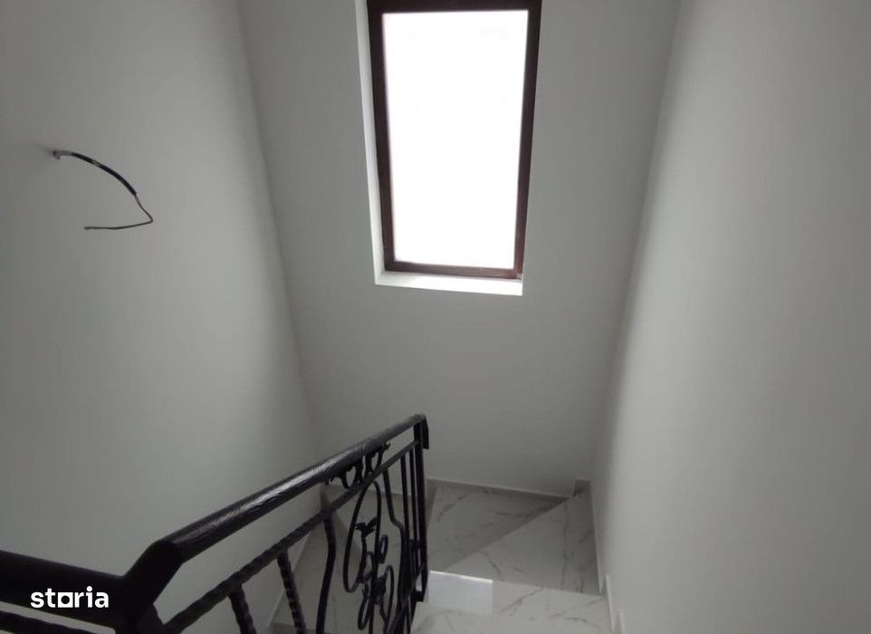 Casa 4 camere Miroslava , 94 metri Cod:154281