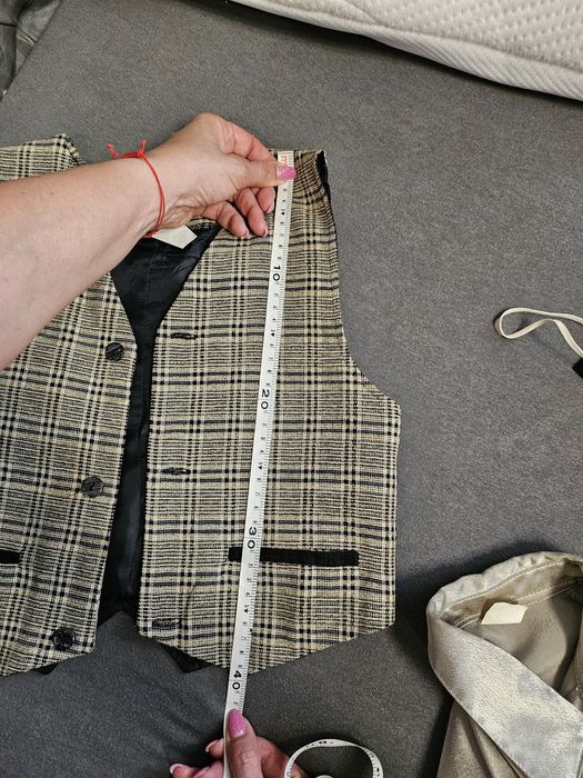 Детски официални костюми