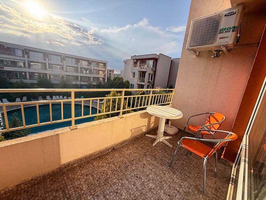 Продава се Двустаен апартамент в к.к. Слънчев бряг - 65 кв.м за 1054 €/кв.м - Снимка #7