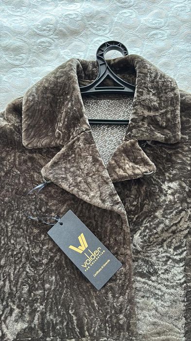 Продам шубы, новую. Турция