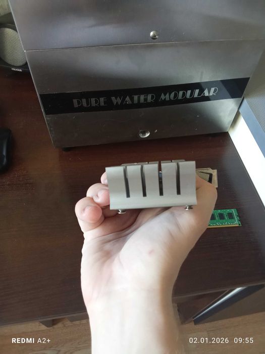 Продам видеокарту и ОЗУ срочно .