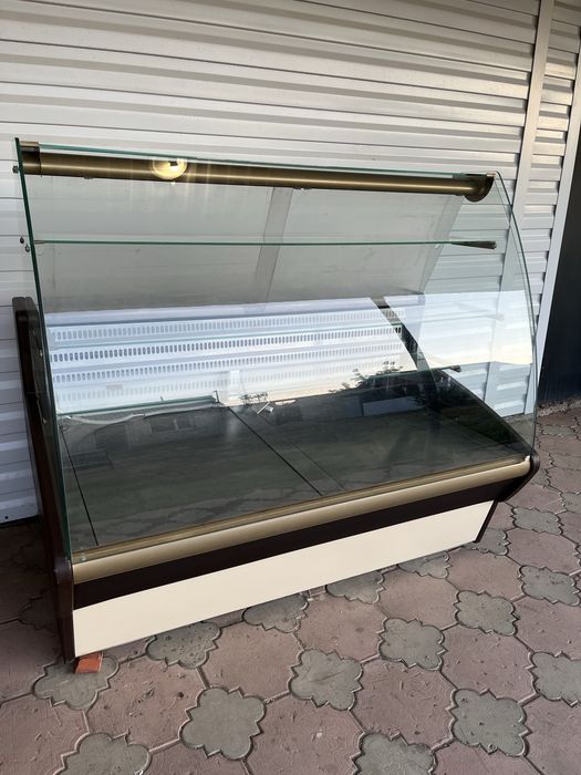 Продам ветринные холодильники бу
