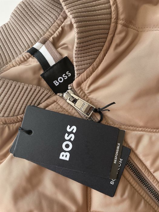 Мъжко яке в черно и бежаво