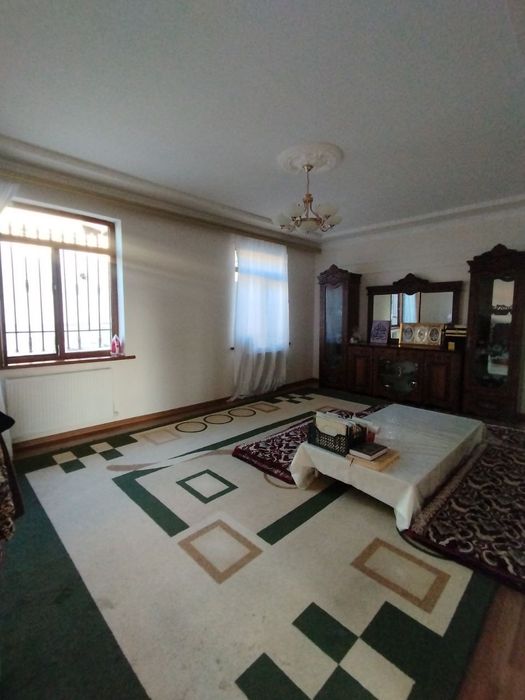 Uy sotiladi  srochna