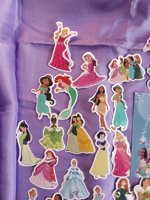 Стикери Дисни принцеси, 50 броя
