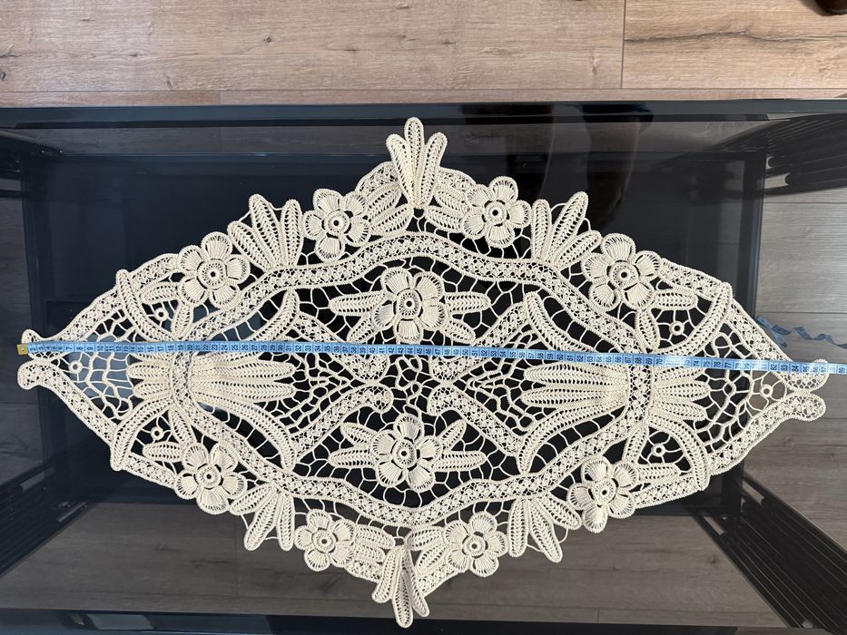 Vand  fete masa si mileuri macrame