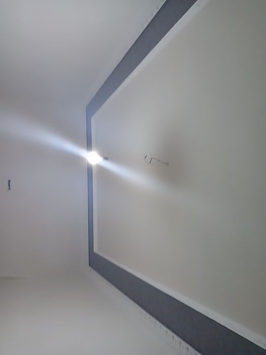 Hovli Sotiladi. Nazarbek Harakat mahalla Safo kafesi roparasidan.