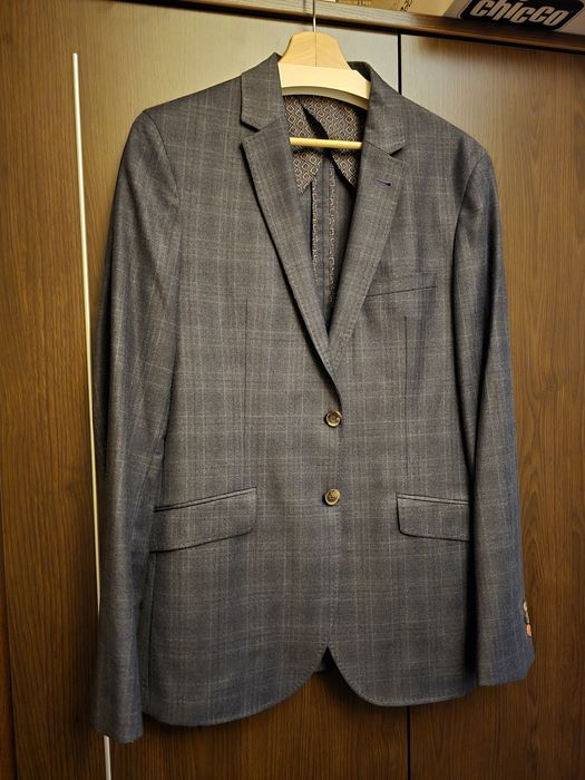 Sacou deosebit TED BAKER 100% lana, calitate exceptionala