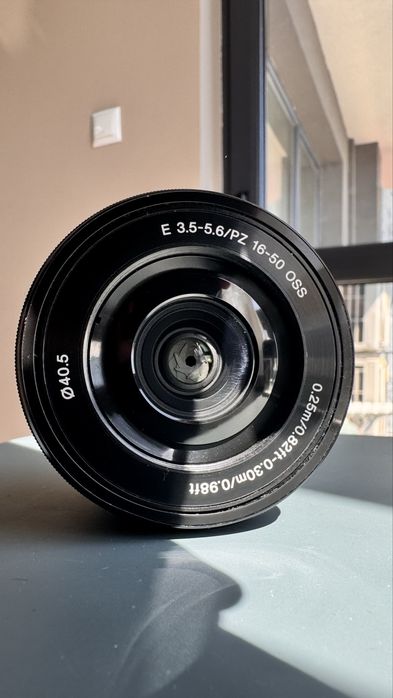 Sony E 16-50mm f/3.5-5.6 OSS