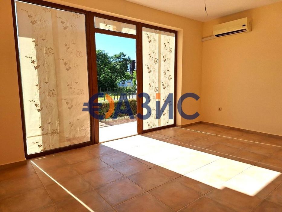 Продава се Едностаен апартамент в Свети Влас - 39 кв.м за 1142 €/кв.м - Снимка #4