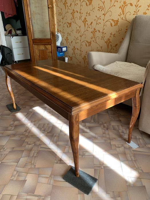 Стол журнальный