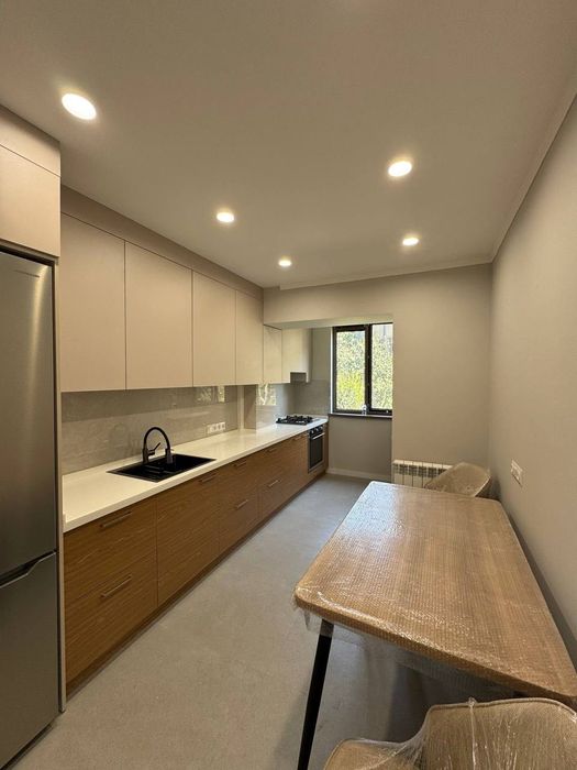 Продаётся 2х комнатная квартира 76 серия на ул.Новомосковская