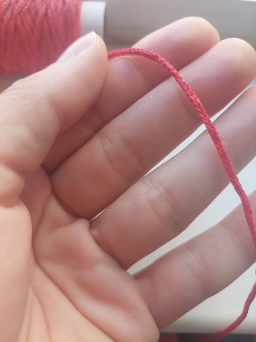 Шнур за плетене на гривни