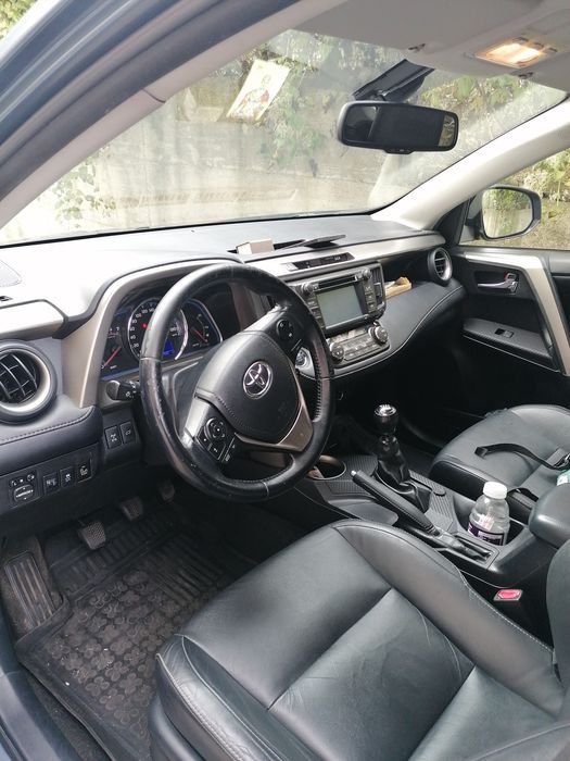 Vând Toyota Rav 4, an 2014, 2.0 diesel.