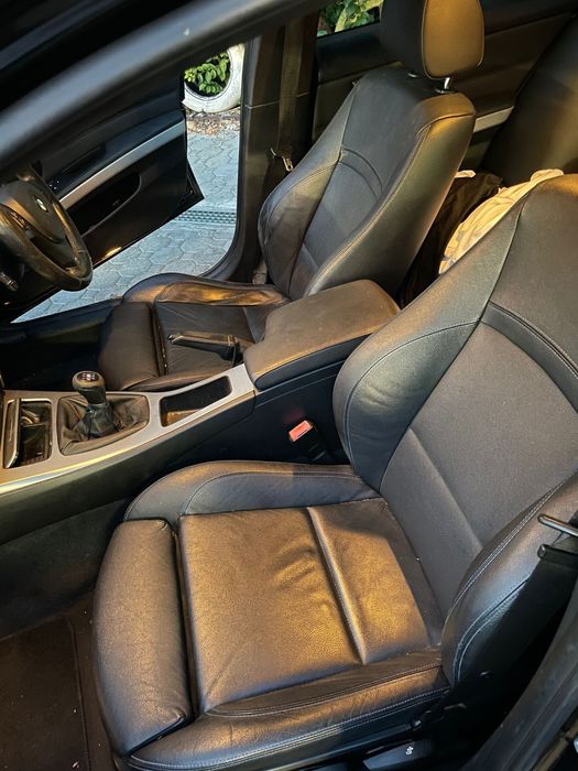 Dezmembrez bmw e90 facelift M pachet