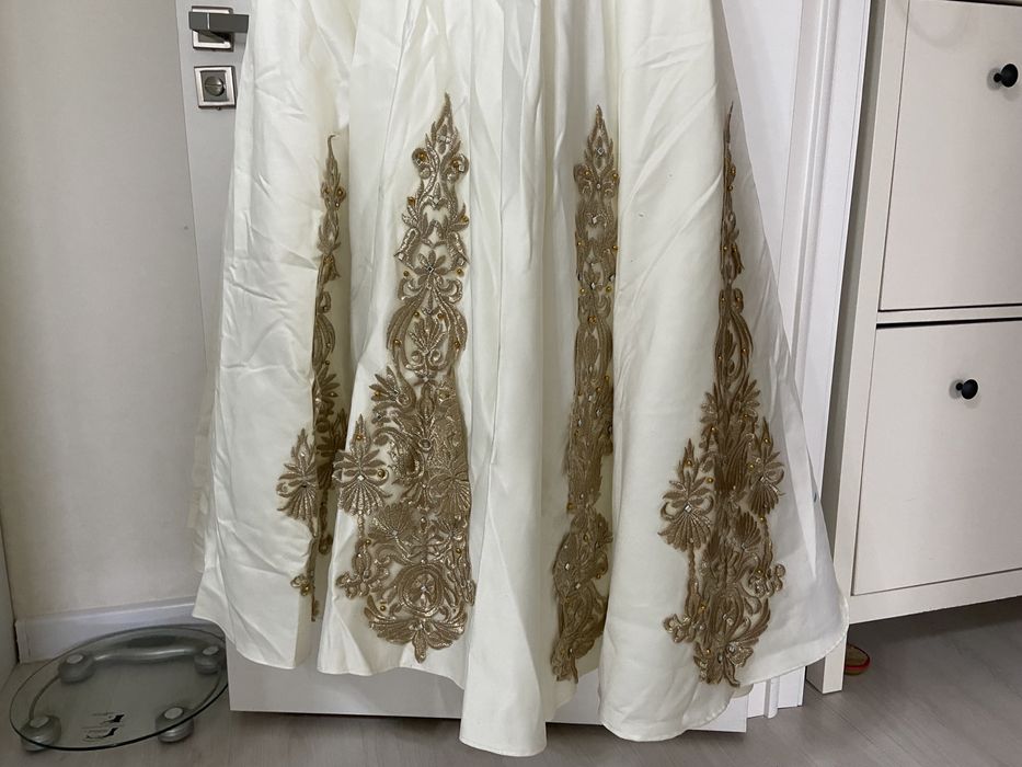 Продам платье