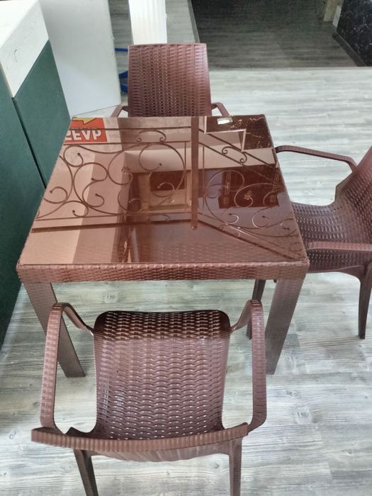 Стол стулья для кафе плассмас хороший ассортимент