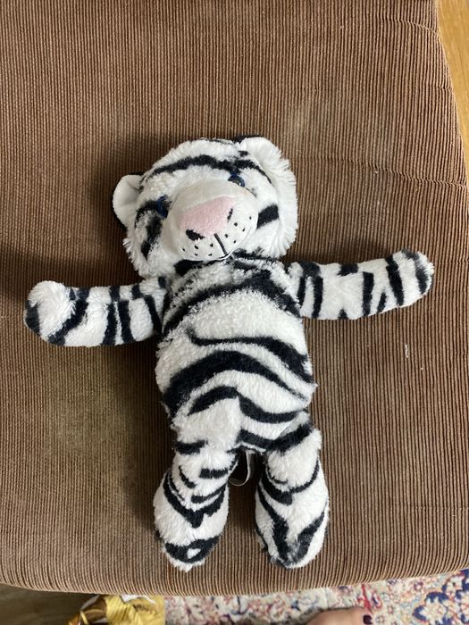 Продам игрушки за 100тг