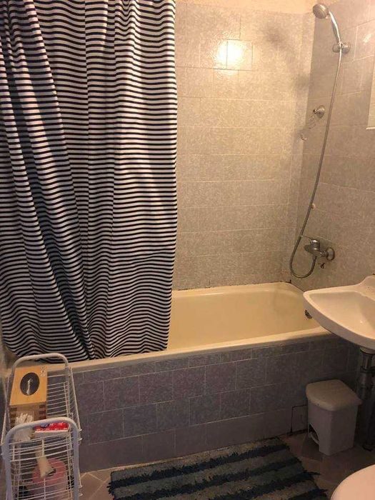 Тристаен имот в Сухата река