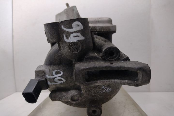Compresor AC 5K0820803H Volkswagen VW Passat B6